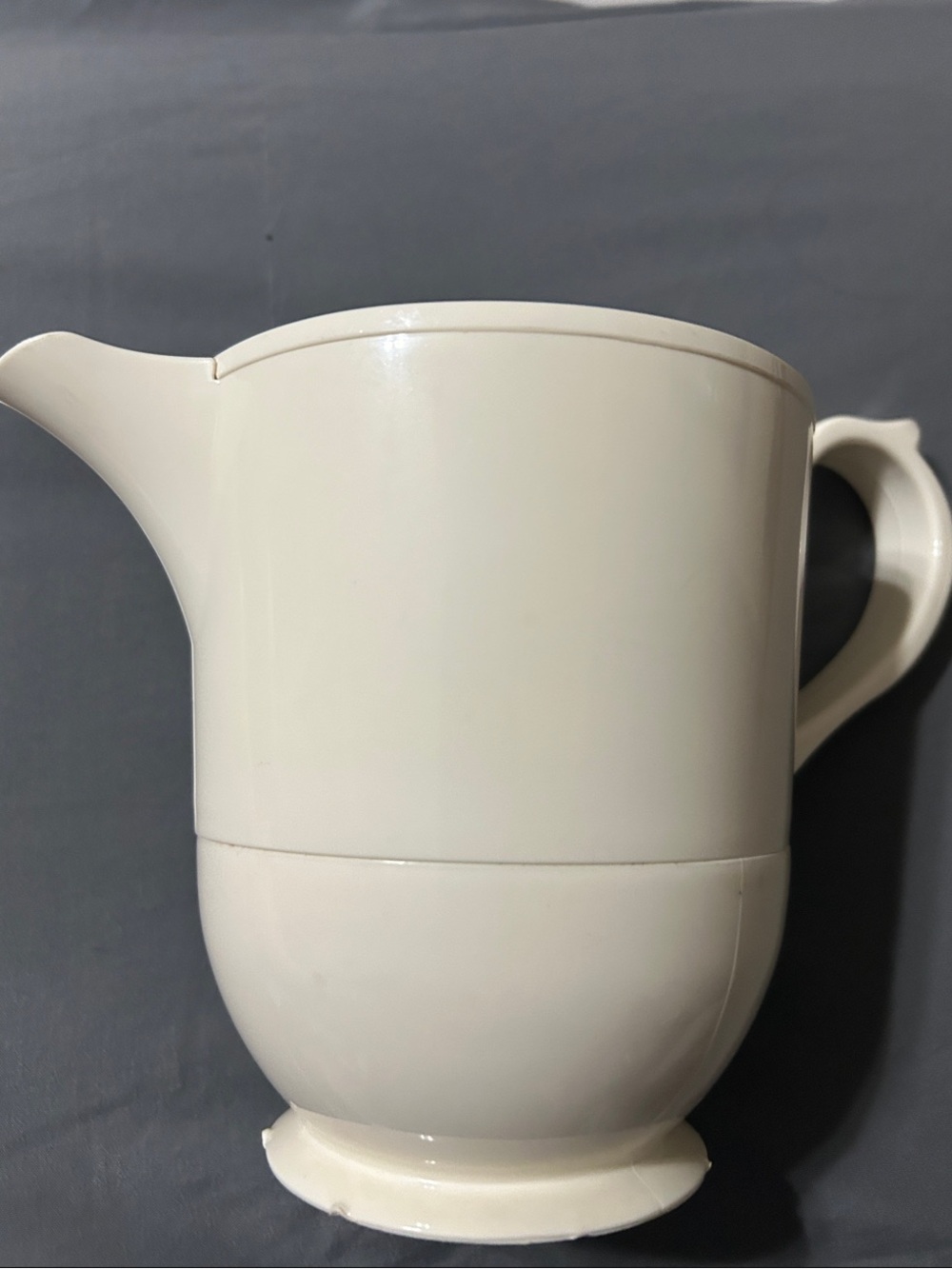 Source Unknown Cream Plastic Coffee/Tea Pitcher